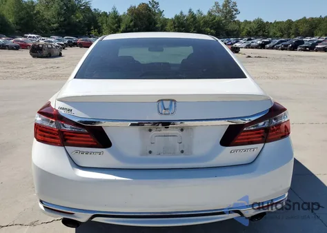 2016 Honda Accord Sport z USA, uszkodzony, nr VIN 1HGCR2F53GA230106
